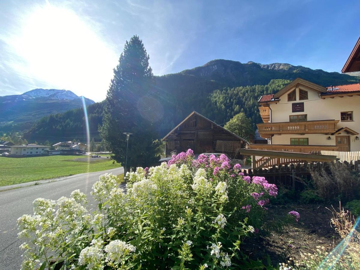 Alpine Lodge Soelden - Chalet & Apart المظهر الخارجي الصورة